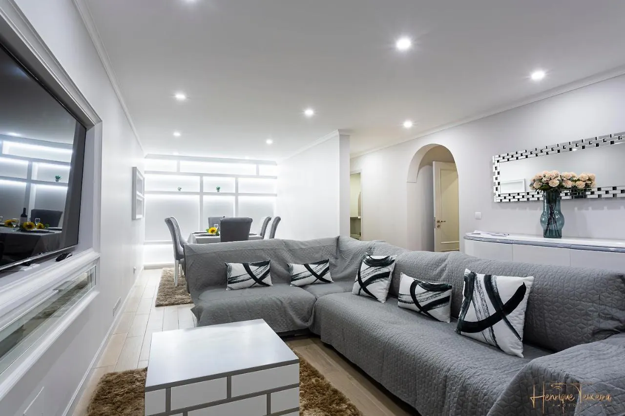 Charming 3-Bed House In Funchal Villa Holiday home