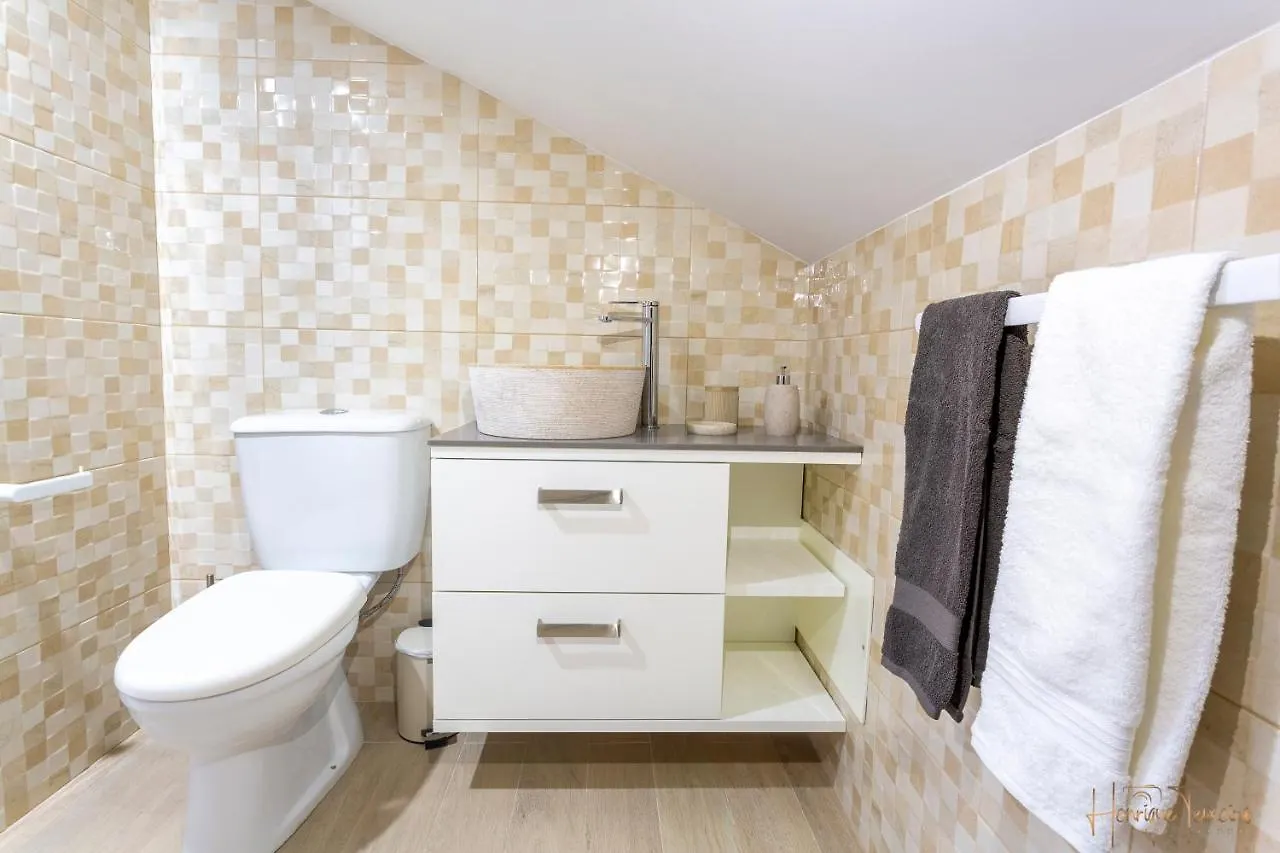Charming 3-Bed House In Funchal Villa Holiday home